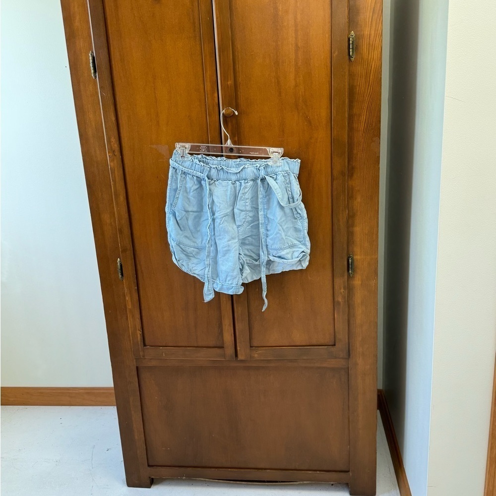 Aerie paper bag waist lyocell shorts MED 4in inseam tie close